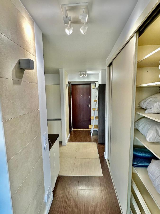 TOP metro x2 fast WiFi 400 Mbs 70’TV Netflix HBO Max AppleTV+ Disney+ Varsovia Exterior foto