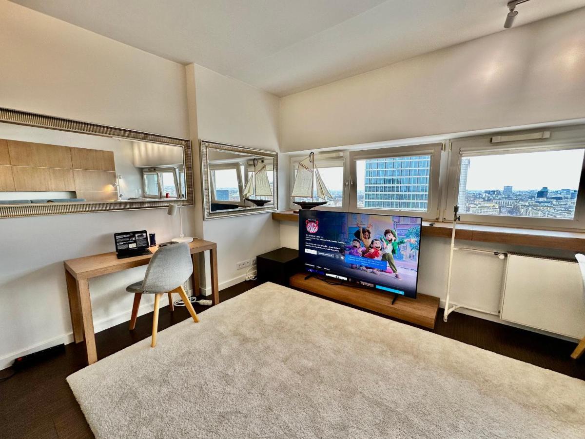 TOP metro x2 fast WiFi 400 Mbs 70’TV Netflix HBO Max AppleTV+ Disney+ Varsovia Exterior foto