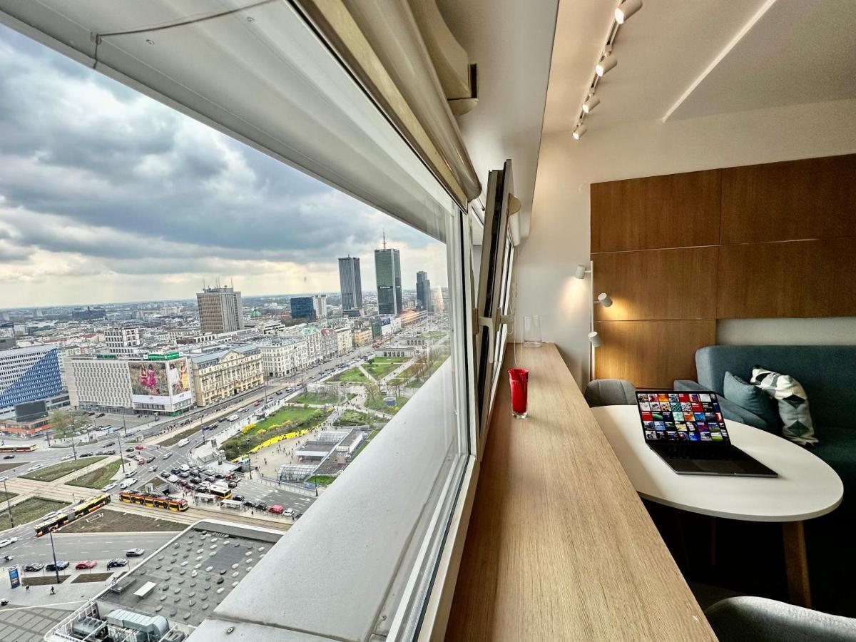 TOP metro x2 fast WiFi 400 Mbs 70’TV Netflix HBO Max AppleTV+ Disney+ Varsovia Exterior foto